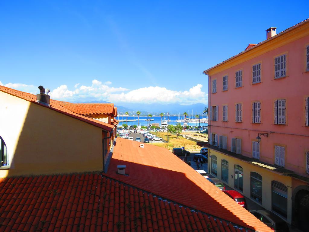 Appartement Vue Mer Centre Ville Ajaccio Kültér fotó