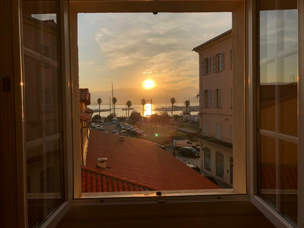 Appartement Vue Mer Centre Ville Ajaccio Kültér fotó